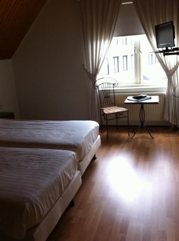 Hotel-Restaurant Krabbendam Someren الغرفة الصورة